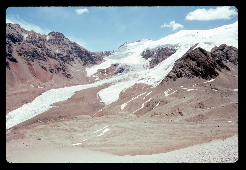 Here's a view northwest to the Ventisquero de los Horcones