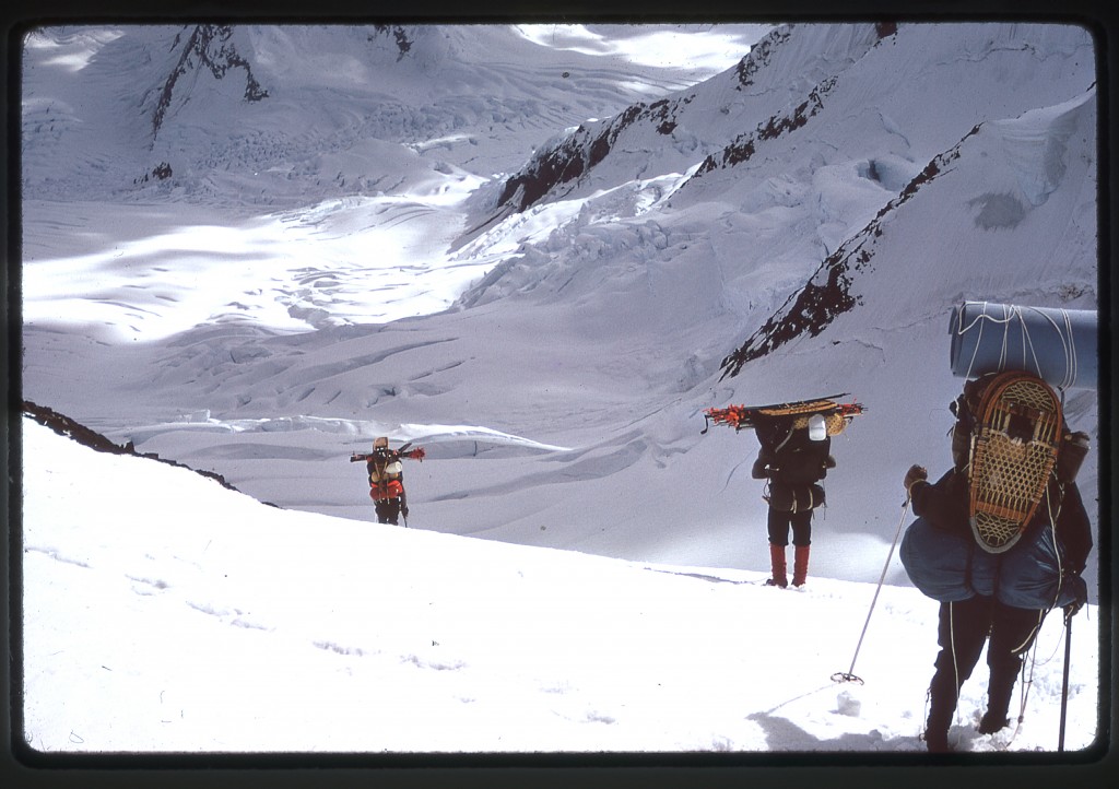 Descending the southwest side of Jeannette Col