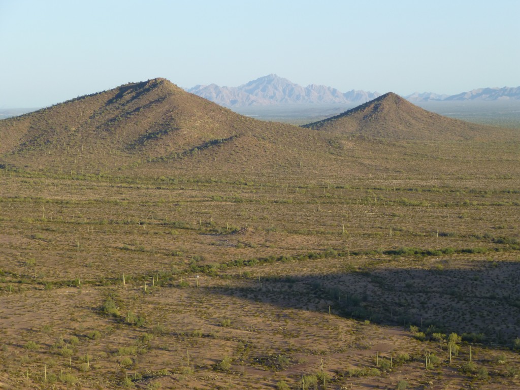 A long look out to Cerro Cubabi